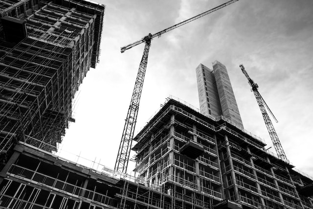  HCOB PMI®: il settore edile italiano continua a contrarsi